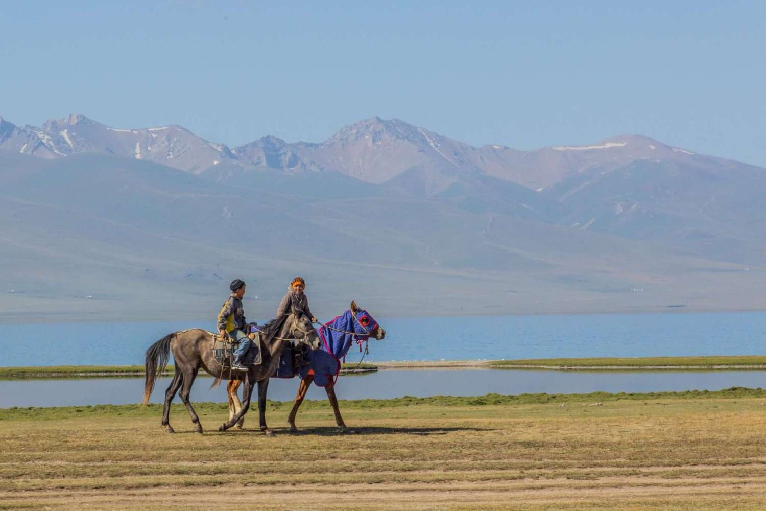 Son Kul Lake - Lakeside Rides In Kyrgyzstan - Nomadic Trails of Central Asia